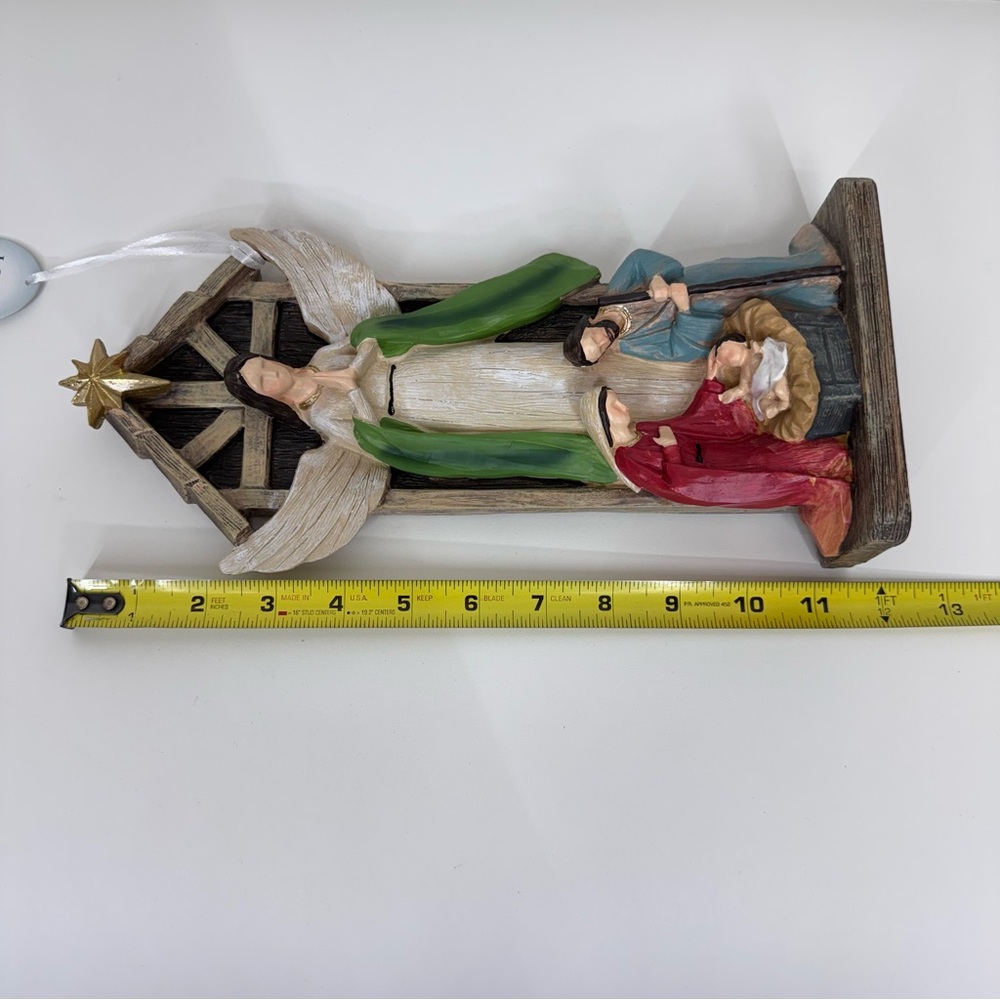 Love & Light Angel Nativity Scene Painted Resin New Nwt Religious Christmas - Picture 9 of 9